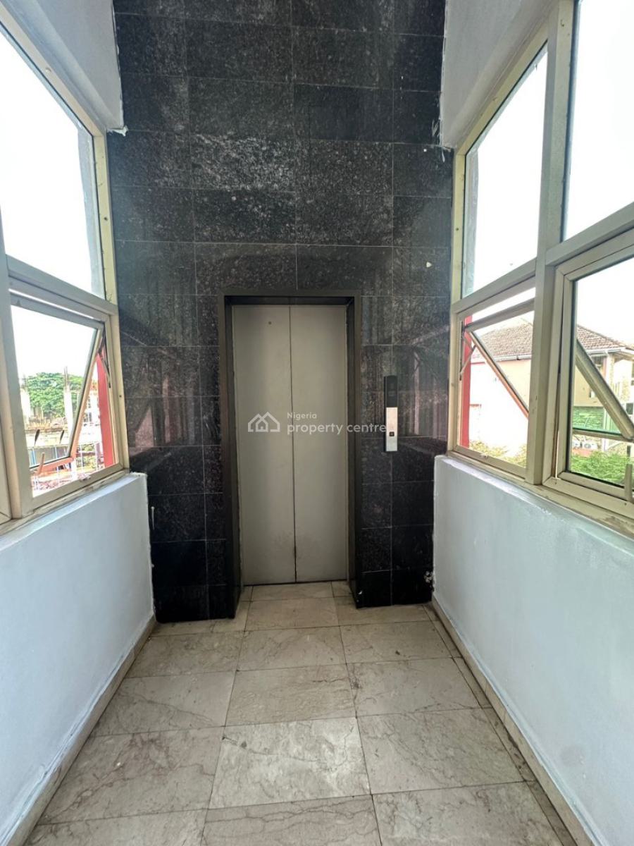 Well-maintained 3 Bedroom Maisonette with Bq, Old Ikoyi, Ikoyi, Lagos, Flat / Apartment for Rent