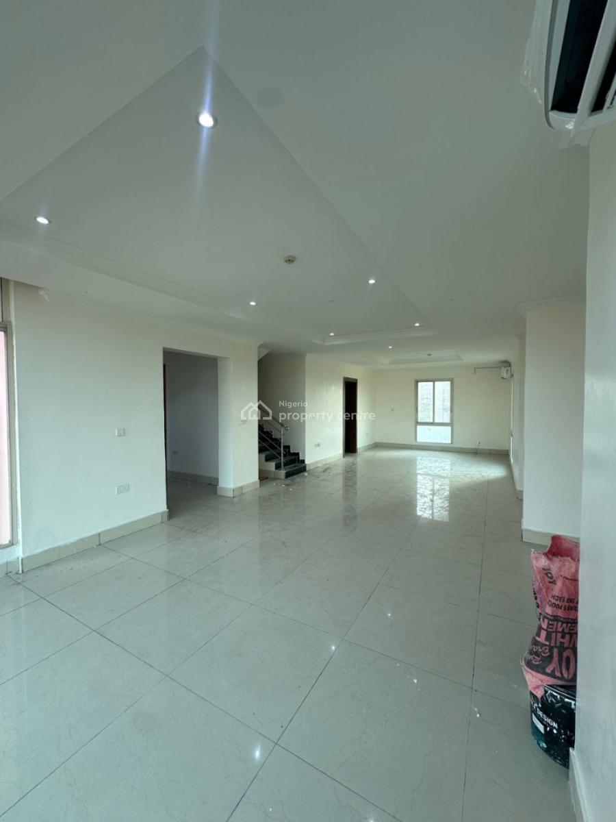 Well-maintained 3 Bedroom Maisonette with Bq, Old Ikoyi, Ikoyi, Lagos, Flat / Apartment for Rent
