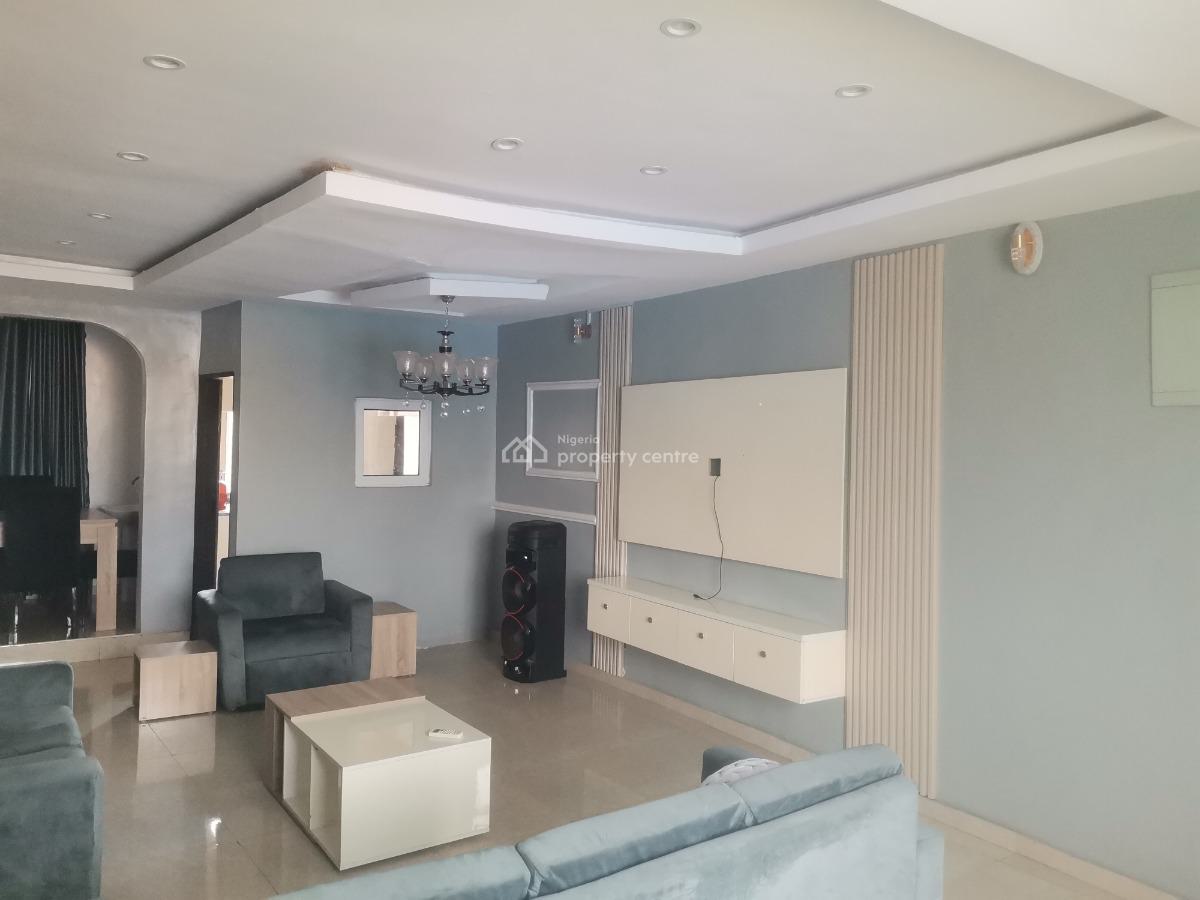 Ready to Move-in 2 Bedrooms Luxury & Furnished Apartment, Abiodun Sobajo Street, Agidingbi, Ikeja, Lagos, Flat / Apartment for Rent