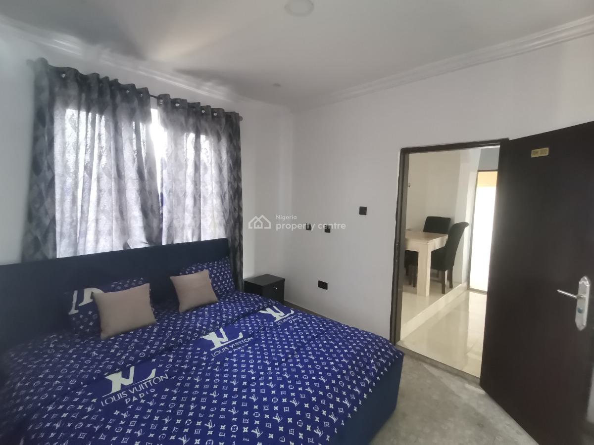 Ready to Move-in 2 Bedrooms Luxury & Furnished Apartment, Abiodun Sobajo Street, Agidingbi, Ikeja, Lagos, Flat / Apartment for Rent