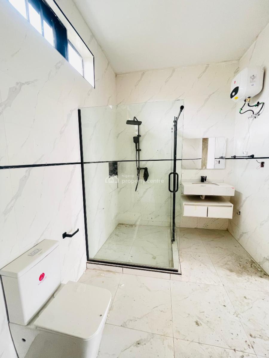 5 Bedrooms Fully Detached Duplex with Bq, Chevron, Lekki, Lagos, Detached Duplex for Sale