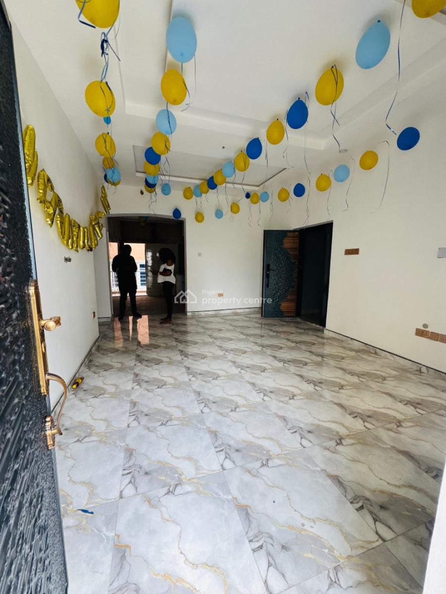 Newly Built 2-bedroom Apartment, Modern Comfort Meets Prime City Living Discover This Newly Built 2-bed, Surulere, Lagos, Block of Flats for Sale