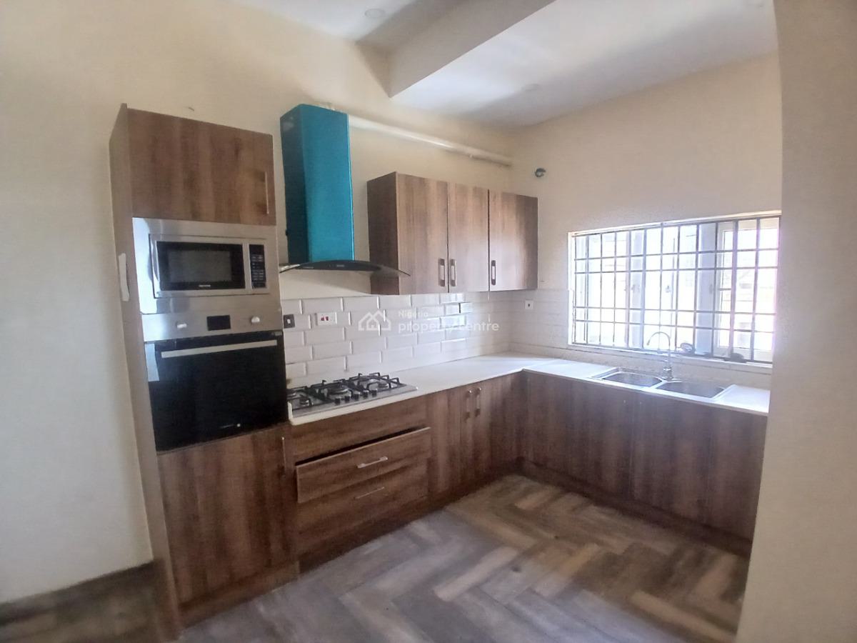 Self Service 3 Bedroom Maisonette with an Open Terrace, Osapa, Lekki, Lagos, Flat / Apartment for Rent