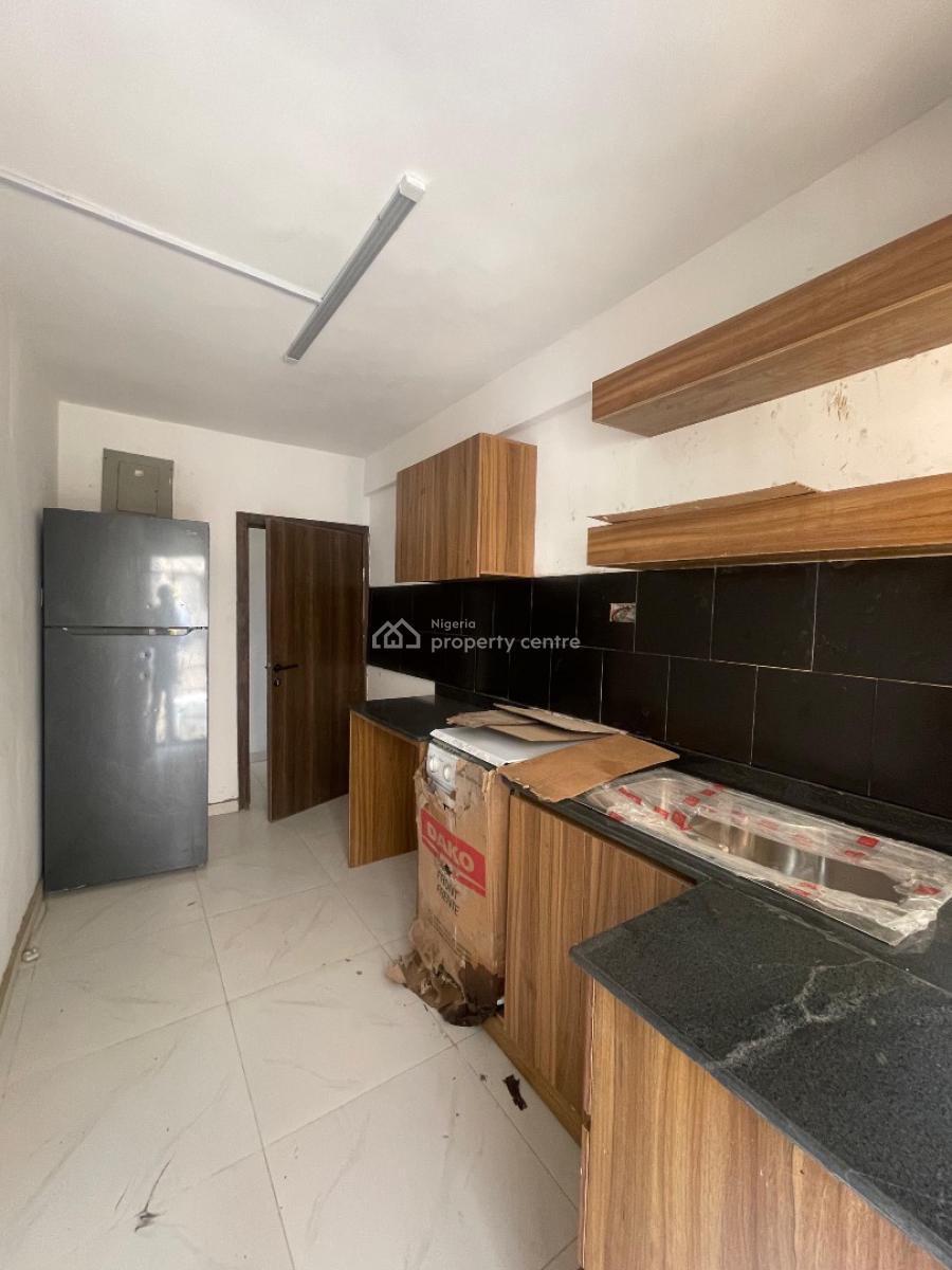 Exquisitely Built 3-bedroom Apartment, Surulere, Lagos, Block of Flats for Sale