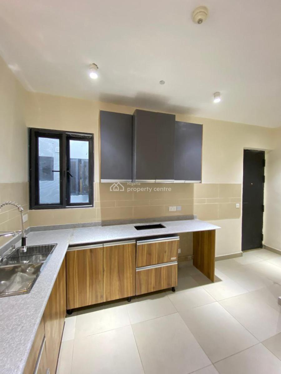 Amazing 3 Bedroom Apartment with a Pool, Lekki Phase 1, Lekki, Lagos, Flat / Apartment for Sale