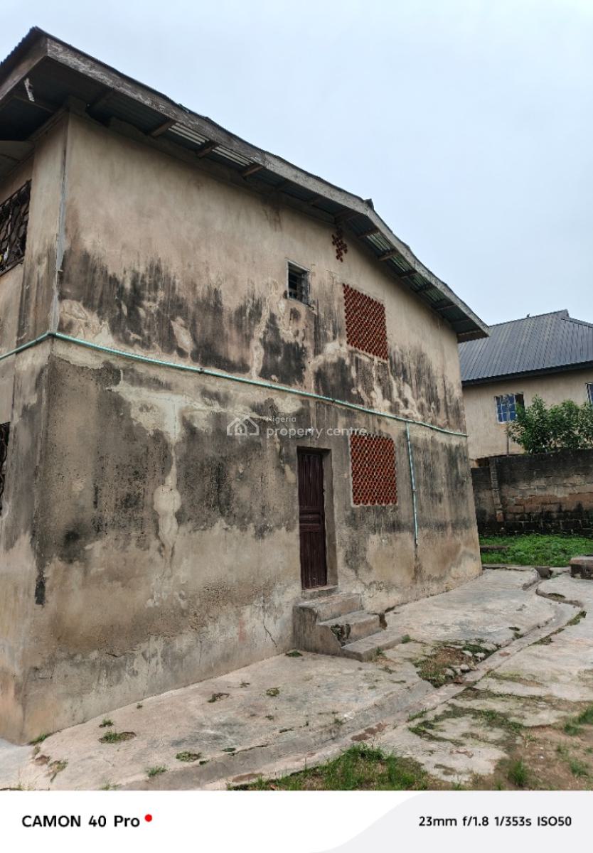 a Tenement Building of 16 Rooms and a Shop, Sanyo Boluwaji Express, Ibadan South-east, Oyo, House for Sale