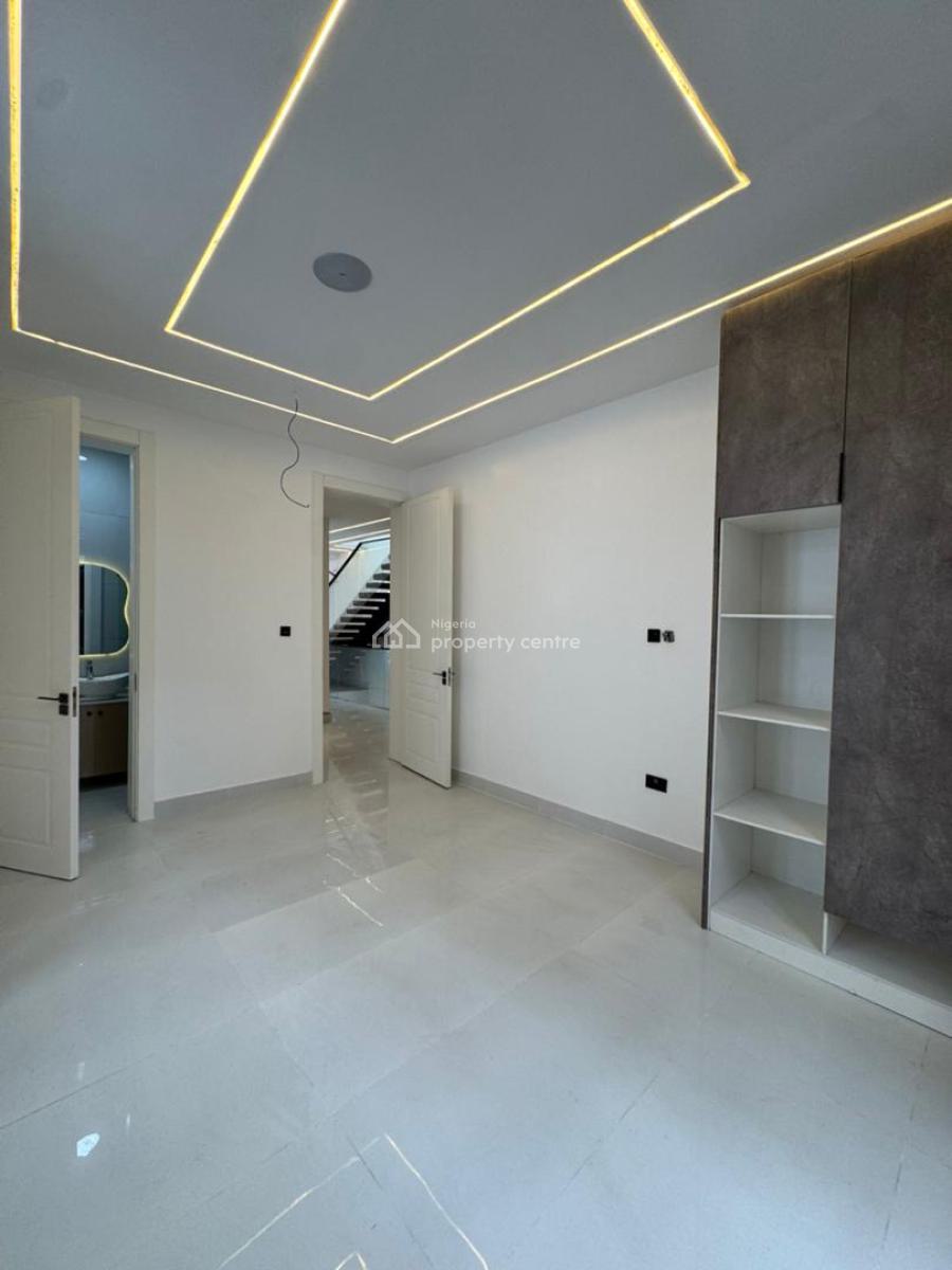 Magnificent 5 Bedroom Fully Detached Duplex with Cinema, Pool, Bq, Central Lekki Phase 1, Lekki, Lagos, Detached Duplex for Sale