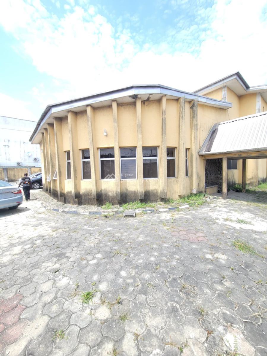 Sharp 6 Bedroom Duplex with Spacious Parking Space, Olokonla, Ajah, Lagos, Terraced Duplex for Rent