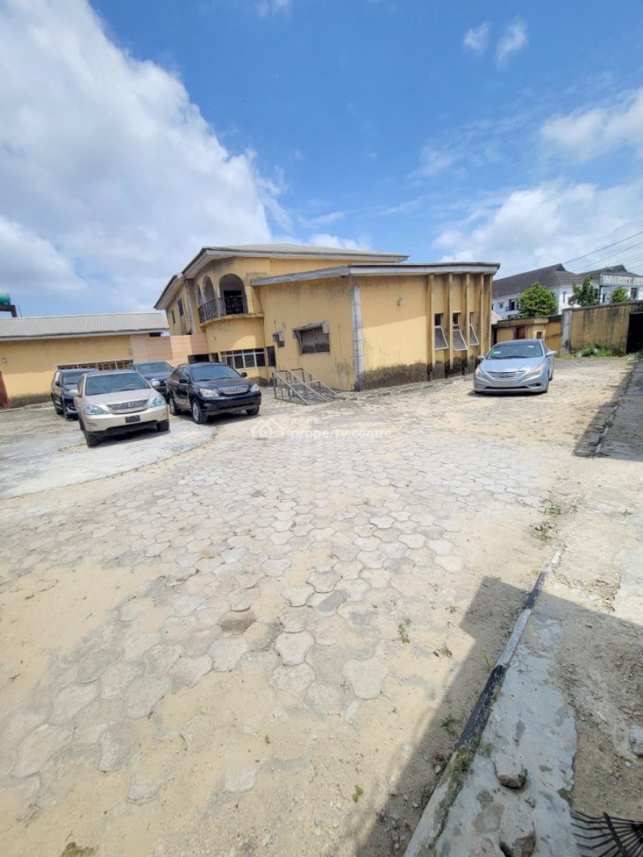 Sharp 6 Bedroom Duplex with Spacious Parking Space, Olokonla, Ajah, Lagos, Terraced Duplex for Rent