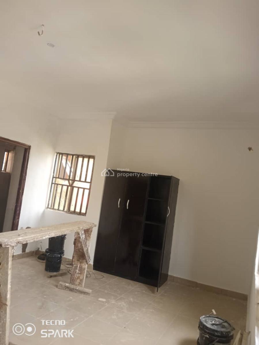 Standard Good 3 Bedrooms Flat in an Estate, Gaduwa, Abuja, Flat / Apartment for Rent