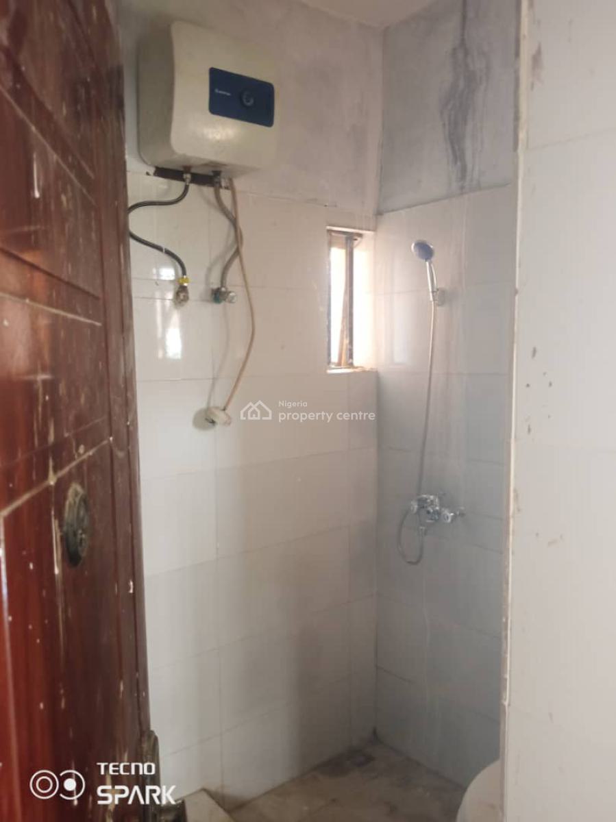 Standard Good 3 Bedrooms Flat in an Estate, Gaduwa, Abuja, Flat / Apartment for Rent