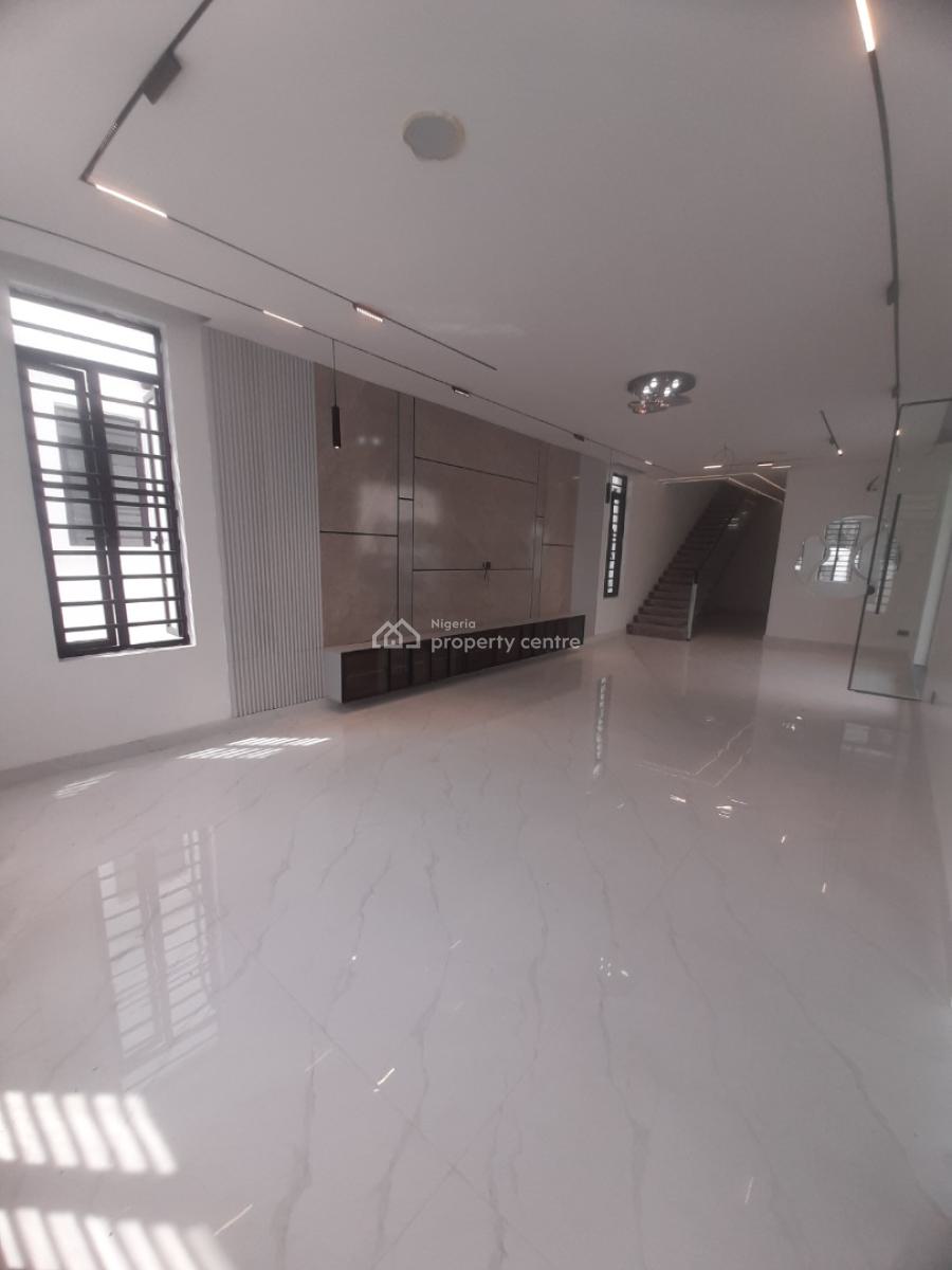 5 Bedroom Apartment, Lekki Phase 1, Lekki, Lagos, House for Sale