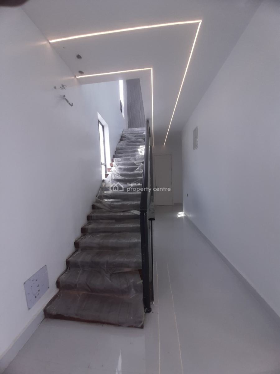 5 Bedroom Apartment, Lekki Phase 1, Lekki, Lagos, House for Sale