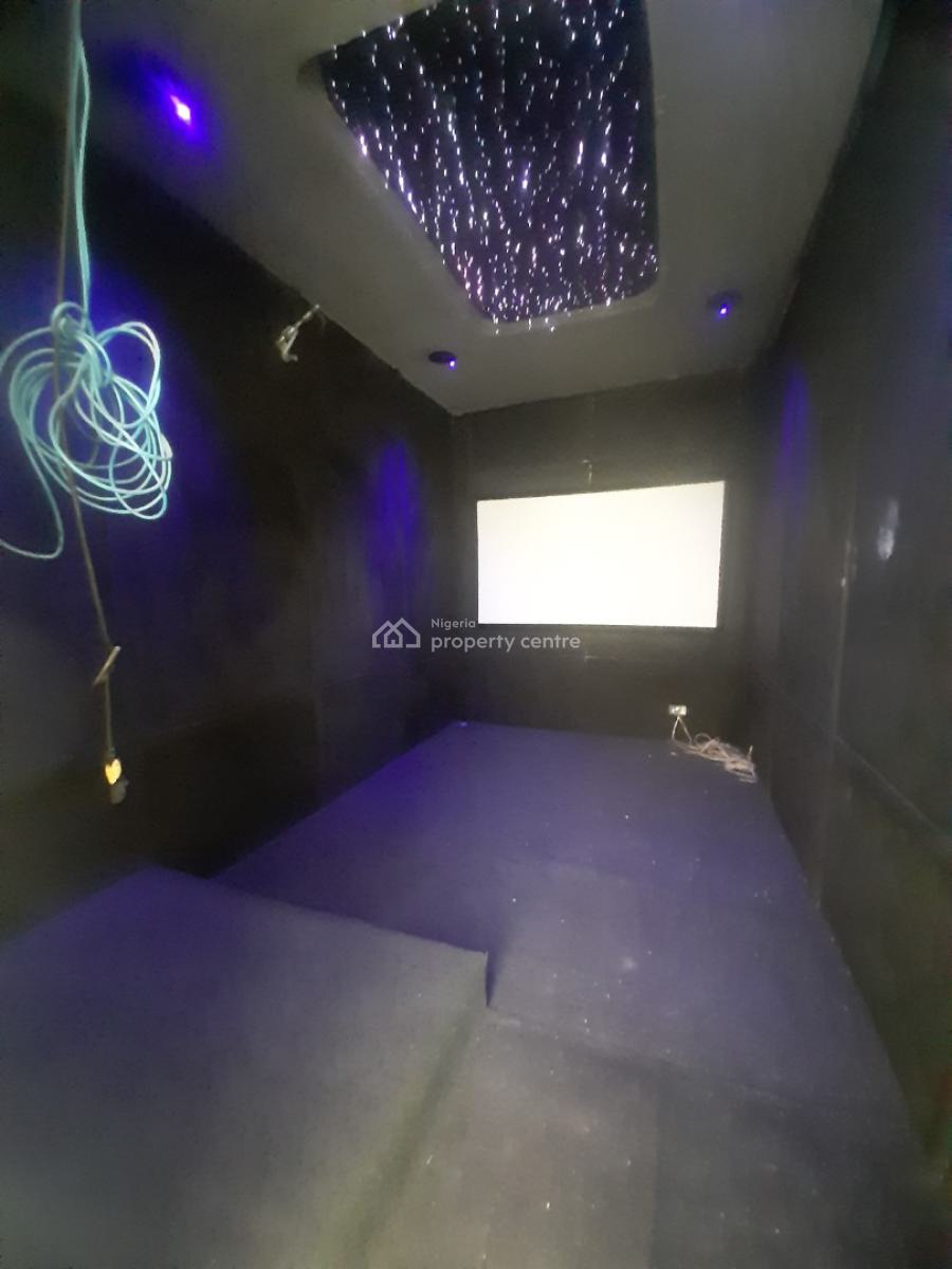 5 Bedroom Apartment, Lekki Phase 1, Lekki, Lagos, House for Sale