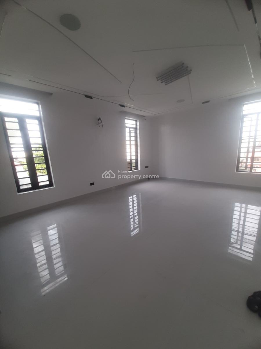 5 Bedroom Apartment, Lekki Phase 1, Lekki, Lagos, House for Sale