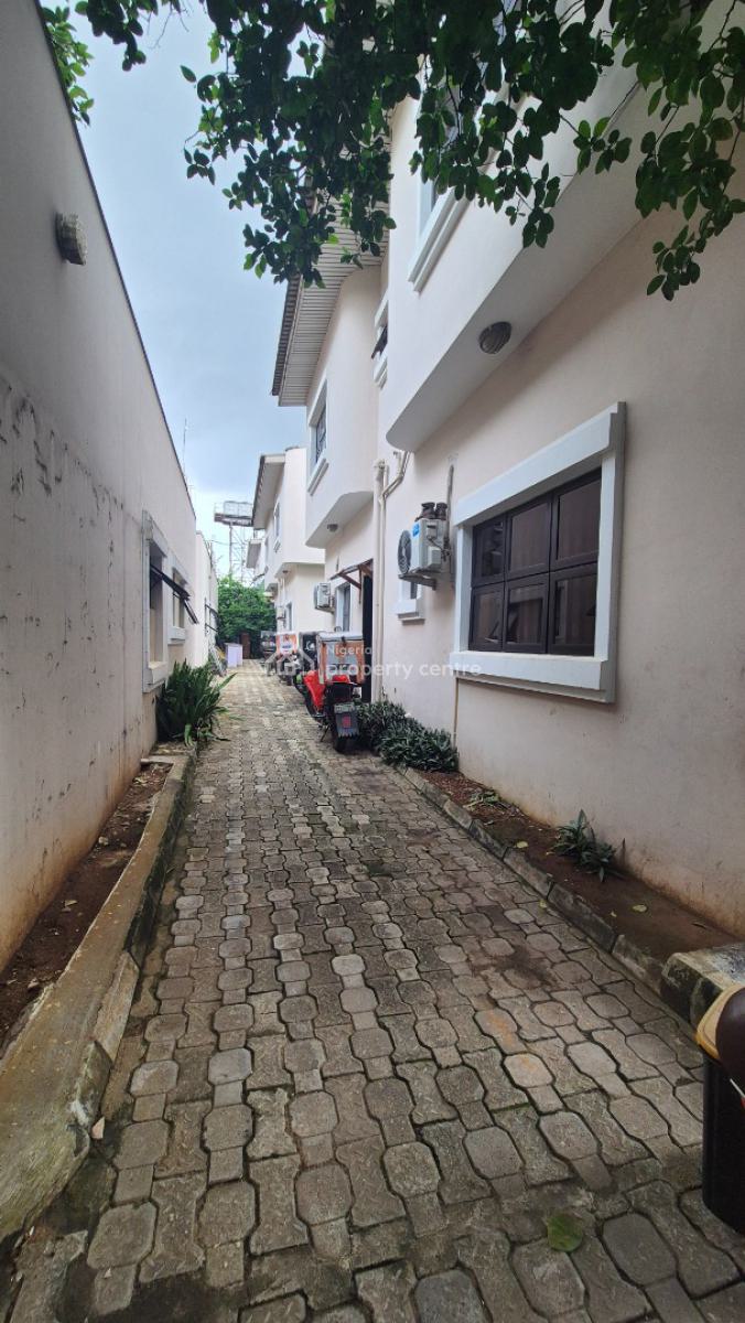 Massive 2 Units of 4 Bedroom Detached Duplexes with Bq, Off Oduduwa Crescent, Ikeja Gra, Ikeja, Lagos, Detached Duplex for Rent