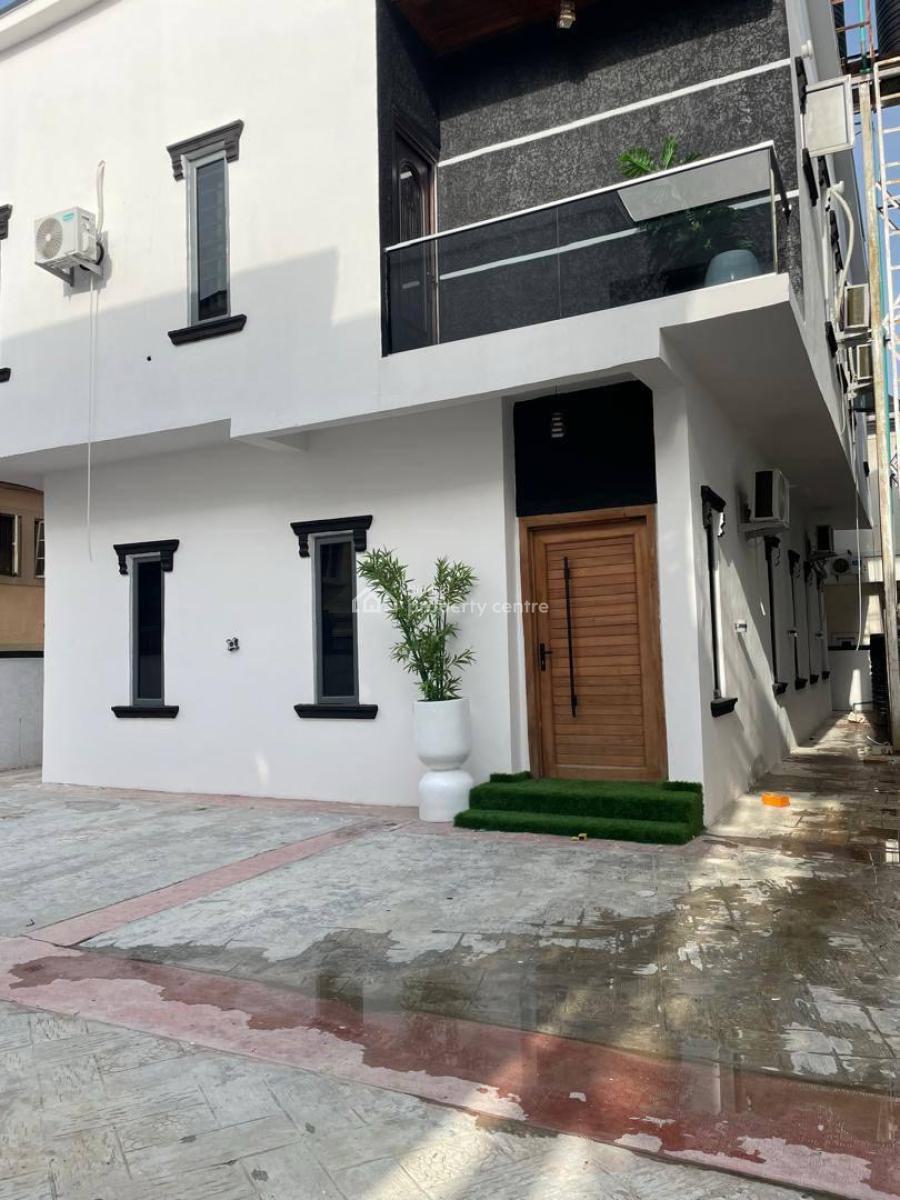 5 Bedroom Apartments, Lekki, Lagos, Flat / Apartment Short Let