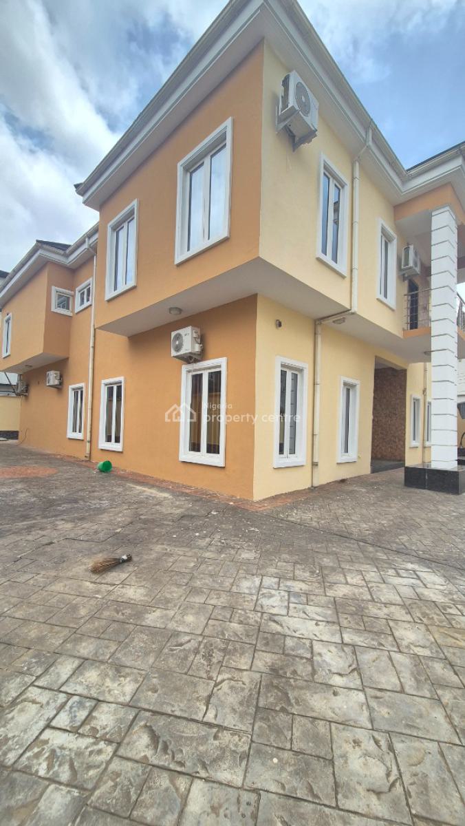 Massive 5 Bedroom Detached Duplex 1 Room Bq, Off Sasegbon Street, Ikeja Gra, Ikeja, Lagos, Detached Duplex for Rent