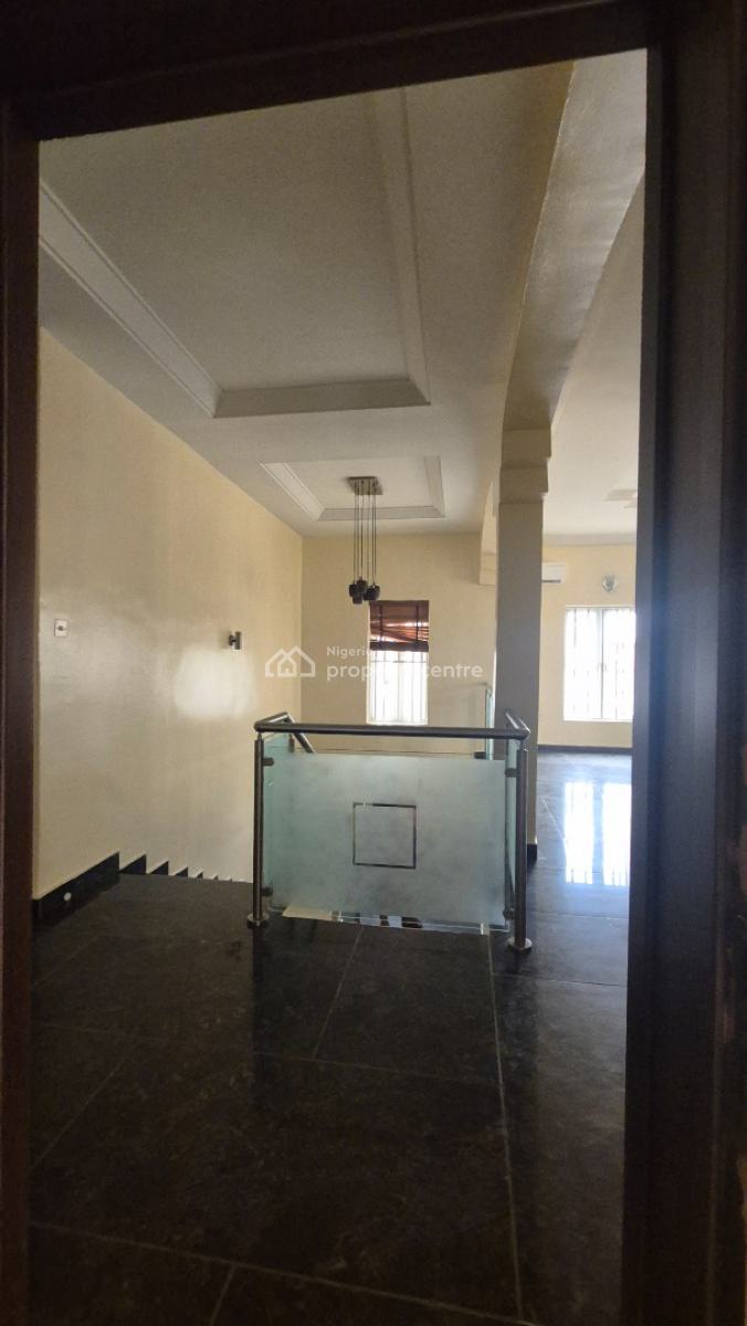Massive 5 Bedroom Detached Duplex 1 Room Bq, Off Sasegbon Street, Ikeja Gra, Ikeja, Lagos, Detached Duplex for Rent
