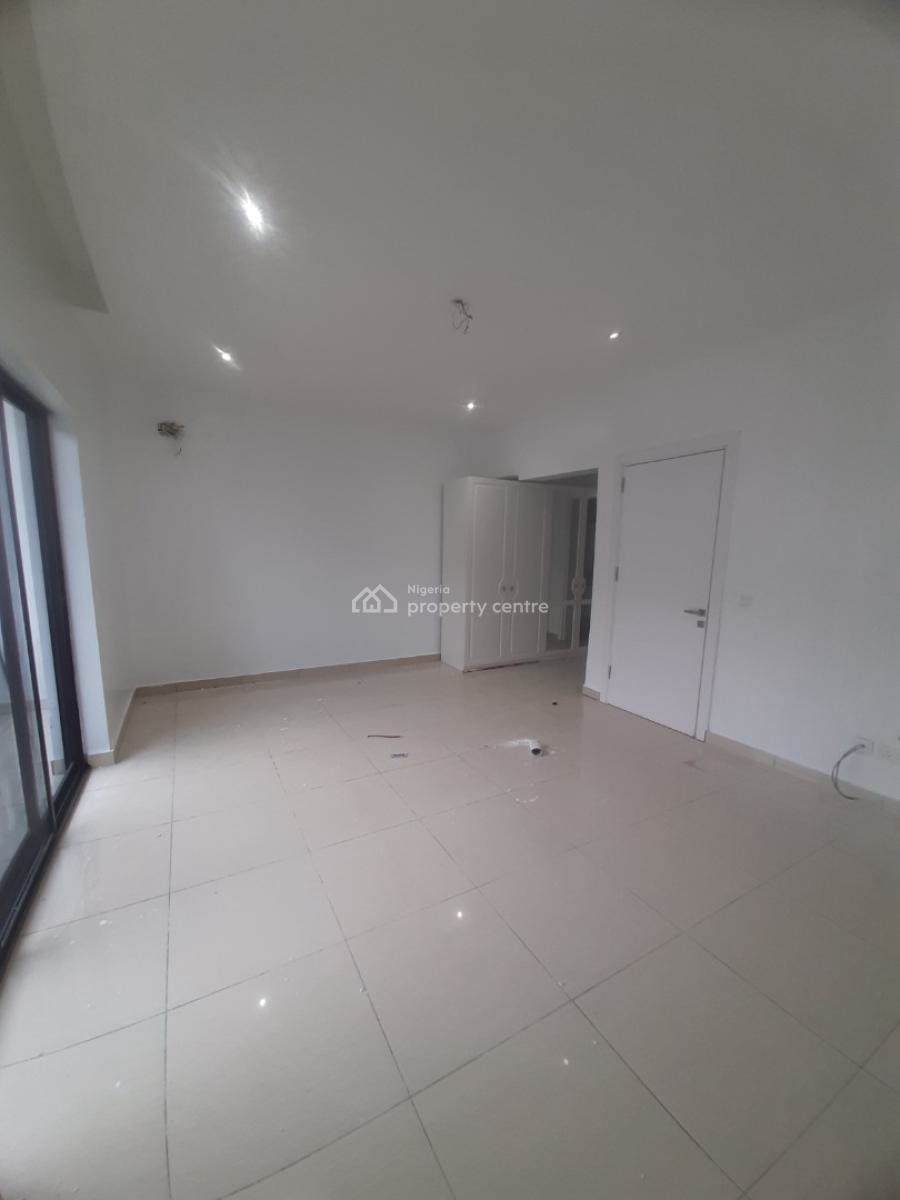 Serviced 4 Bedroom En-suite Townhouse with Fitted Kitchen, Lekki Phase 1, Lekki, Lagos, Terraced Duplex for Rent
