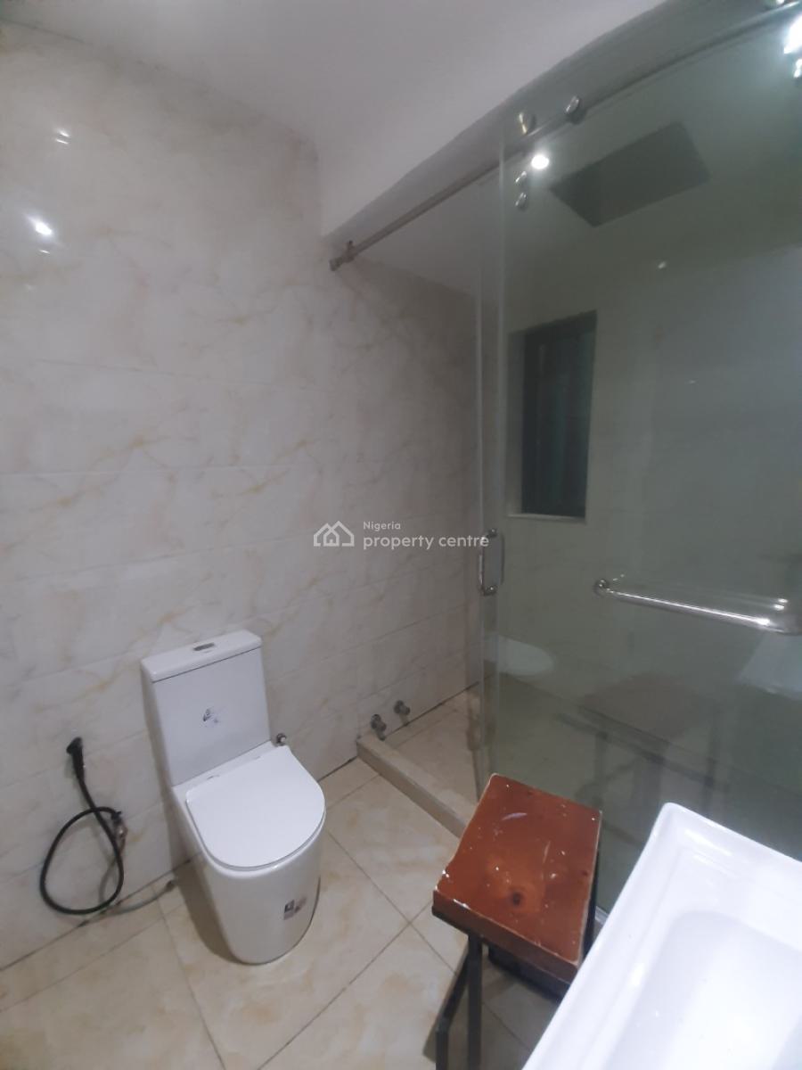 Serviced 4 Bedroom En-suite Townhouse with Fitted Kitchen, Lekki Phase 1, Lekki, Lagos, Terraced Duplex for Rent