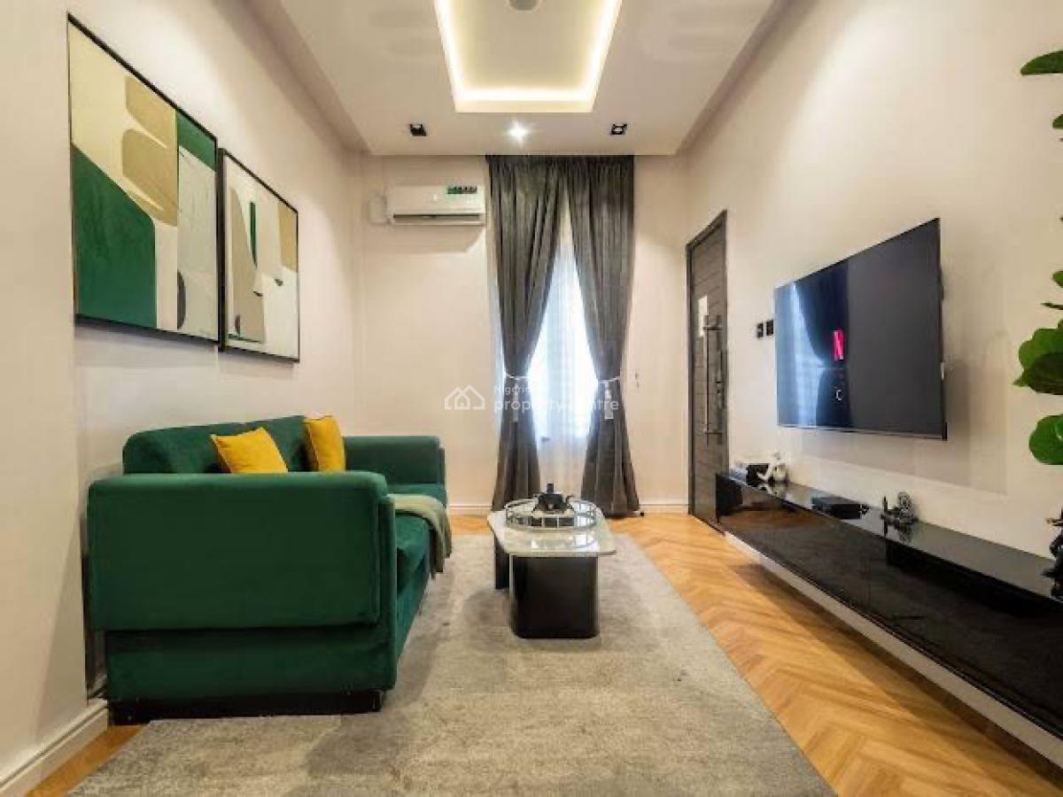 2 Bedroom Service Apartment, Lekki Phase 1, Lekki, Lagos, Flat / Apartment Short Let