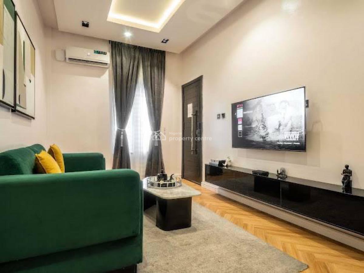 2 Bedroom Service Apartment, Lekki Phase 1, Lekki, Lagos, Flat / Apartment Short Let