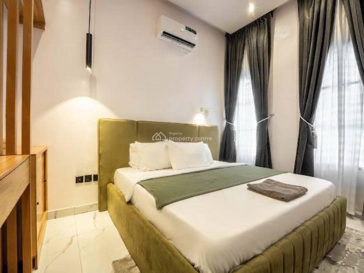 2 Bedroom Service Apartment, Lekki Phase 1, Lekki, Lagos, Flat / Apartment Short Let
