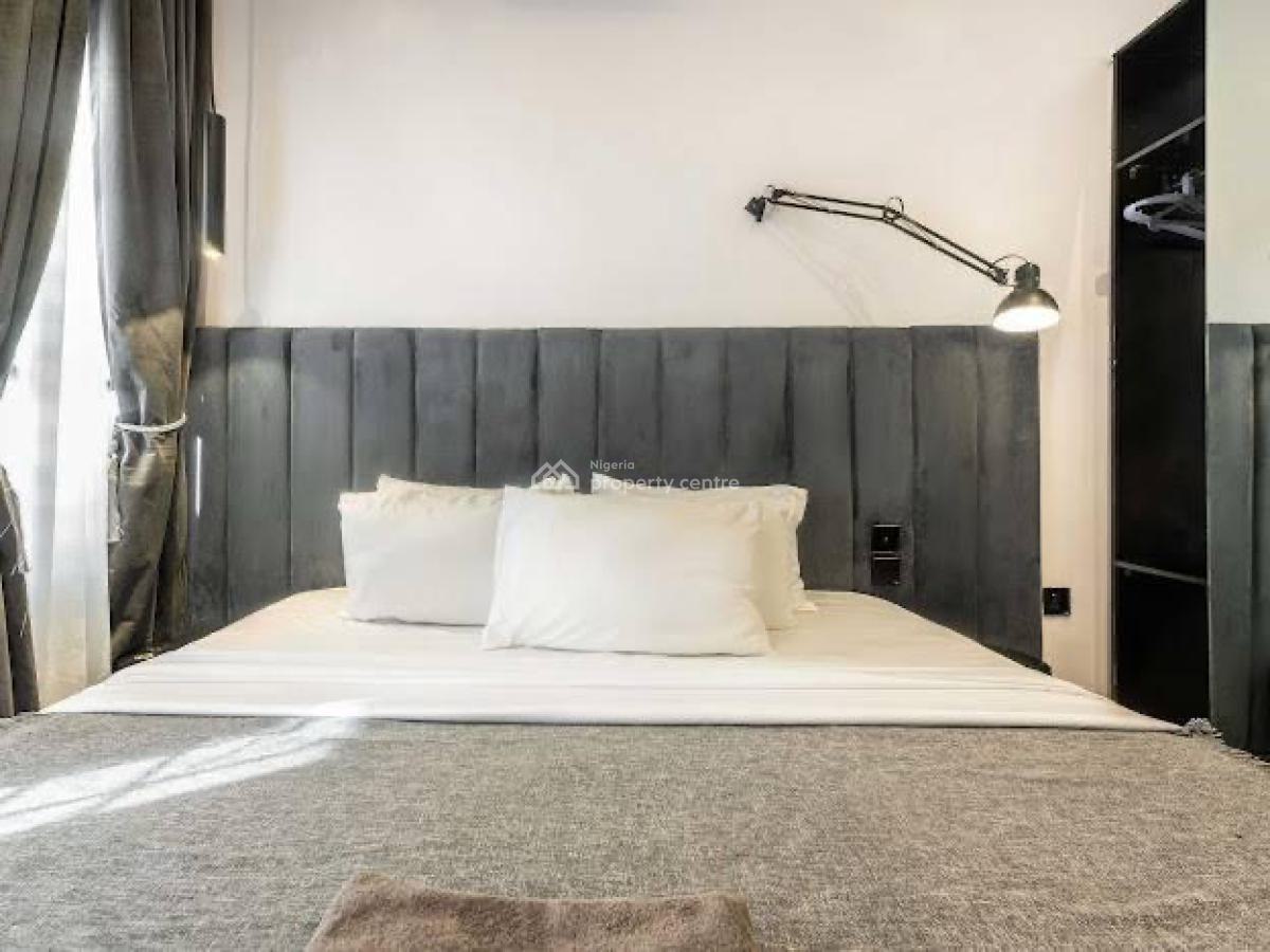 2 Bedroom Service Apartment, Lekki Phase 1, Lekki, Lagos, Flat / Apartment Short Let