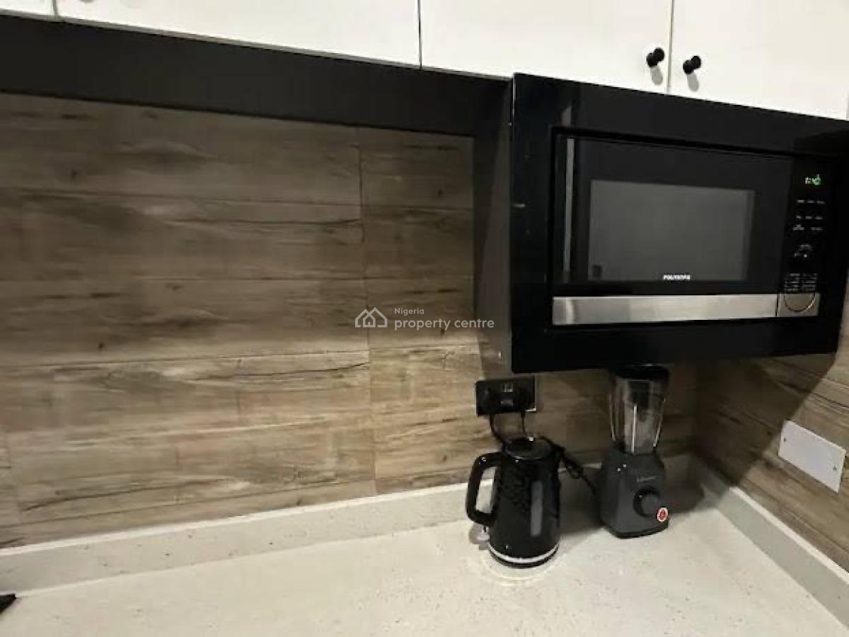 2 Bedroom Service Apartment, Lekki Phase 1, Lekki, Lagos, Flat / Apartment Short Let
