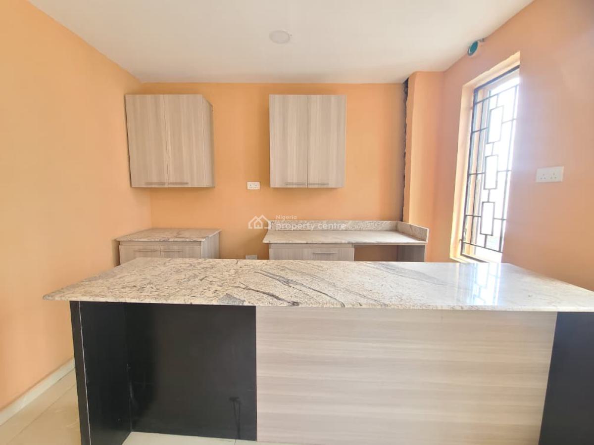 Standard and Spacious Mini Flat, Ologolo, Lekki, Lagos, Mini Flat (room and Parlour) Short Let