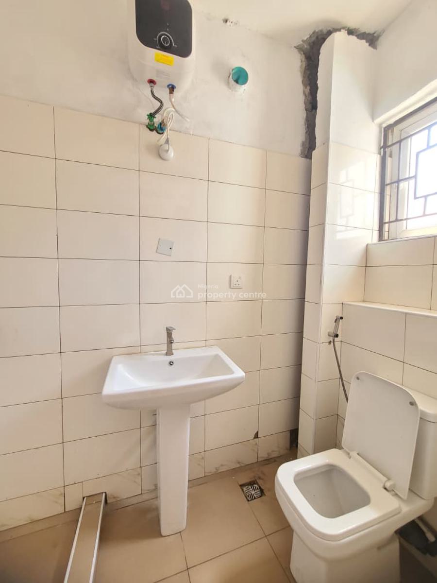 Standard and Spacious Mini Flat, Ologolo, Lekki, Lagos, Mini Flat (room and Parlour) Short Let
