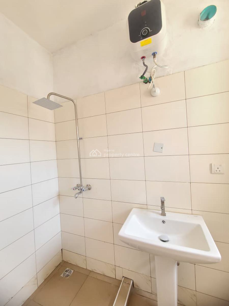 Standard and Spacious Mini Flat, Ologolo, Lekki, Lagos, Mini Flat (room and Parlour) Short Let