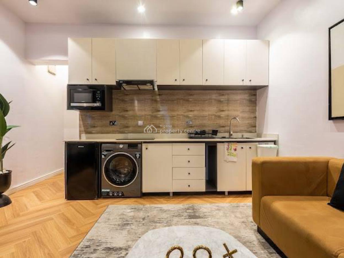 1 Bedroom Service Apartment, Lekki Phase 1, Lekki, Lagos, Flat / Apartment Short Let