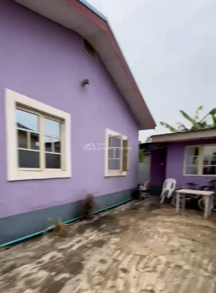 3 Bedroom Detached Bungalow, Opposite Mfm Prayer City, Magboro, Ogun, Semi-detached Bungalow for Sale