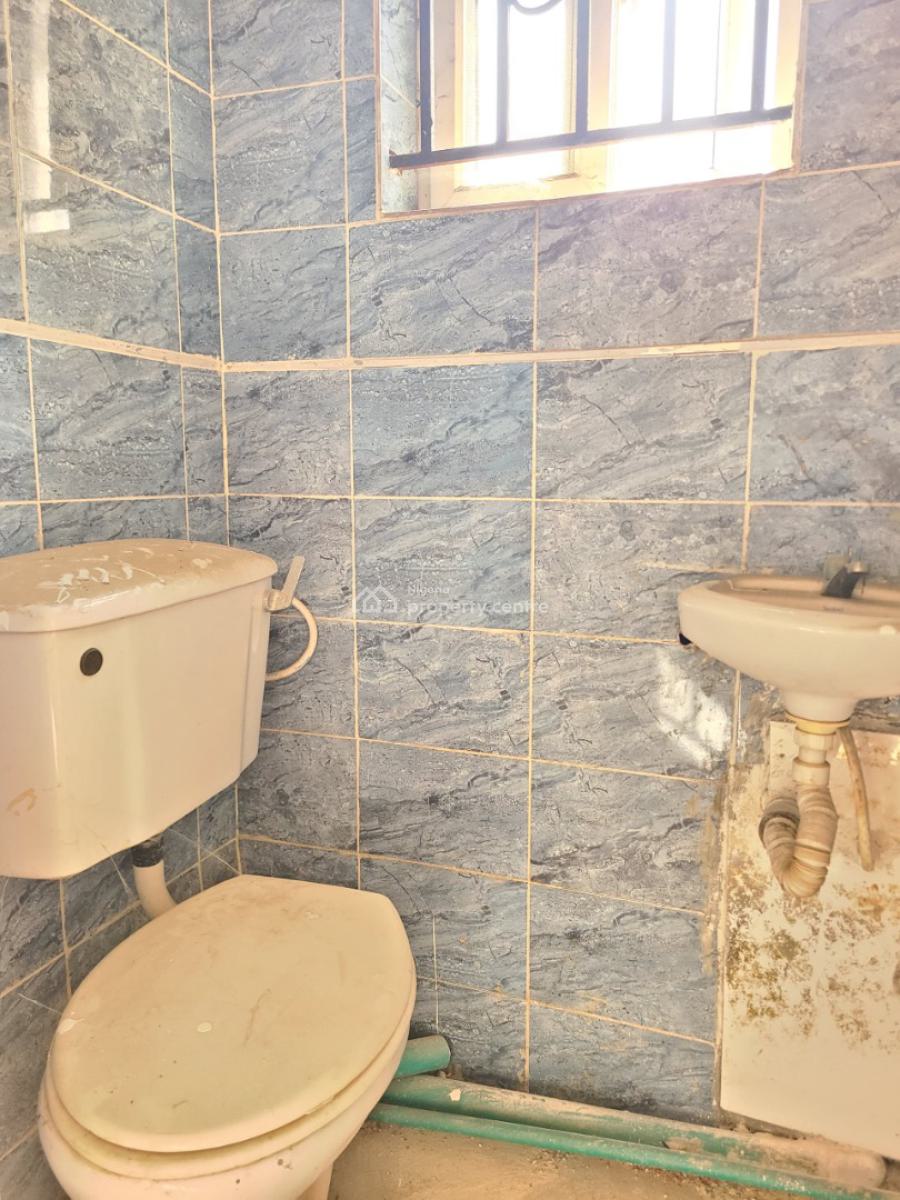 Standard and Spacious 3 Bedroom Apartment, Royal View Estate, Lekki County, Lekki, Lagos, Flat / Apartment for Rent