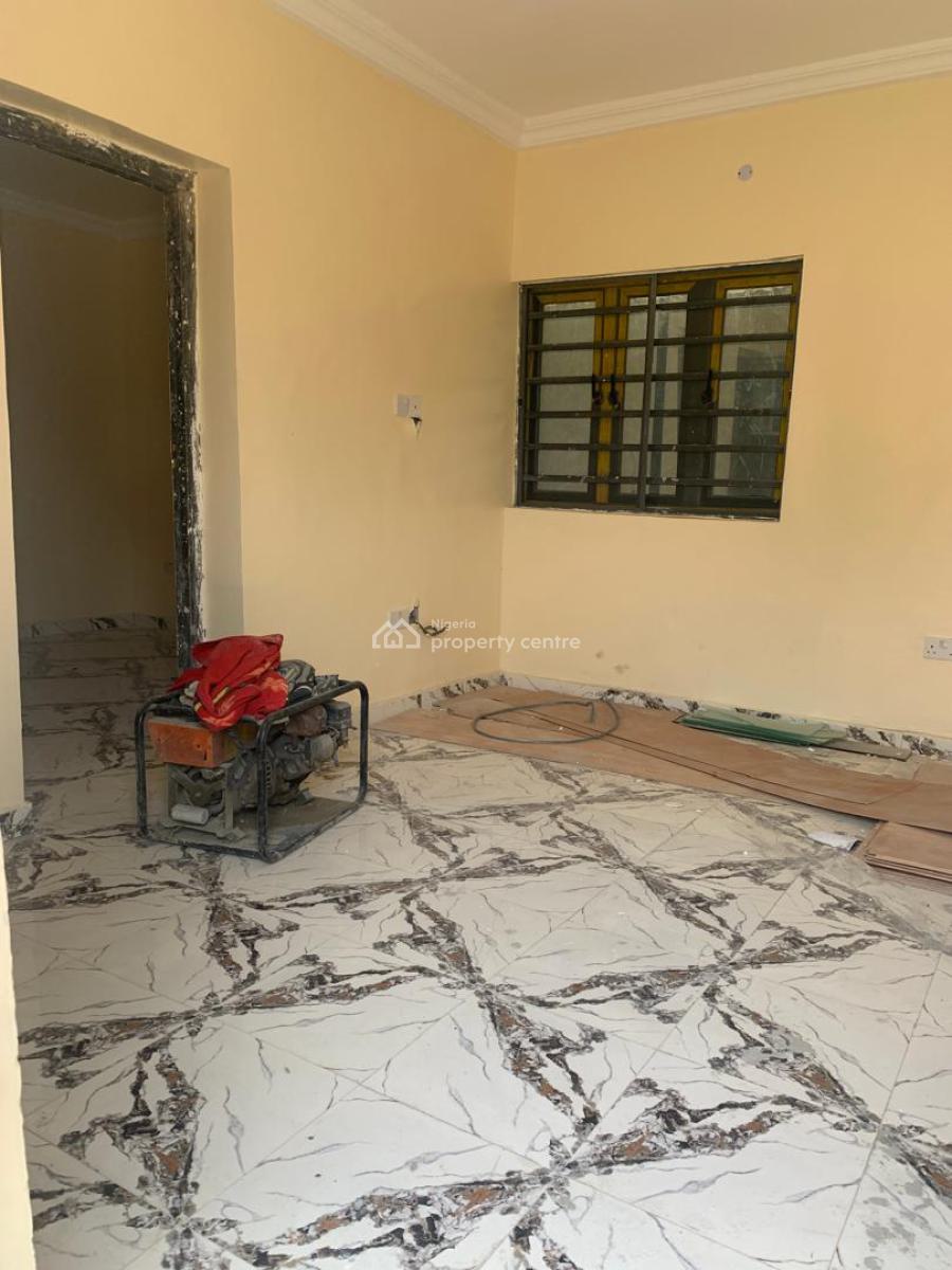 Standard 1 Bedroom Apartment, Mobil Road, Ajah, Lagos, Mini Flat (room and Parlour) for Rent