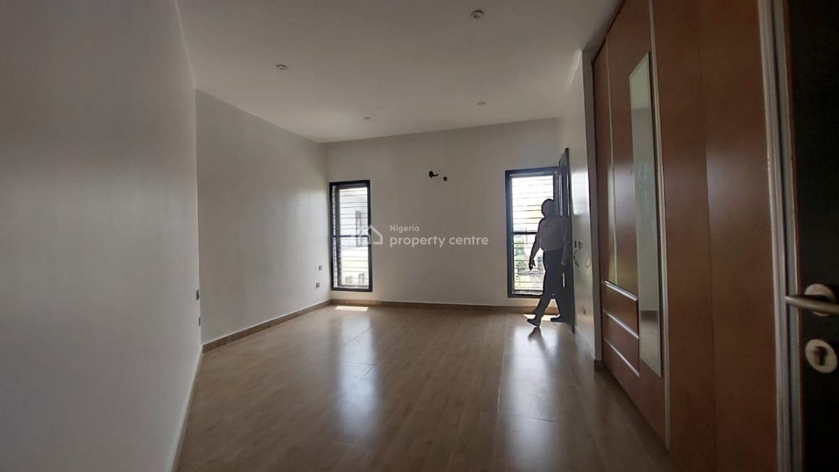 Tastefully Finished  4-bedroom Semi-detached Duplex with Bq, Life Camp, Abuja, Semi-detached Duplex for Sale