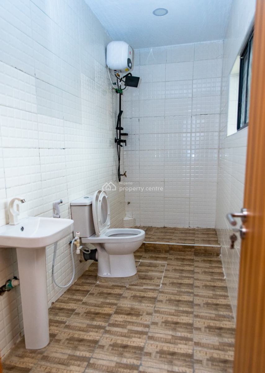 Four Bedroom Flat with Penthouse, Thera Peace Estate, Sangotedo, Ajah, Lagos, Flat / Apartment for Rent