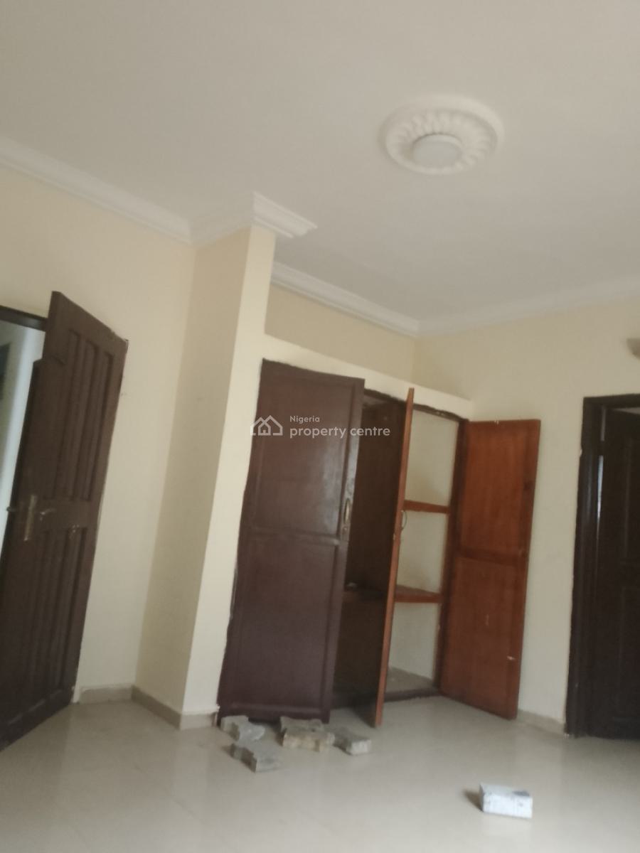 3 Bedroom Apartment Upstairs, Idado, Lekki, Lagos, Flat / Apartment for Rent
