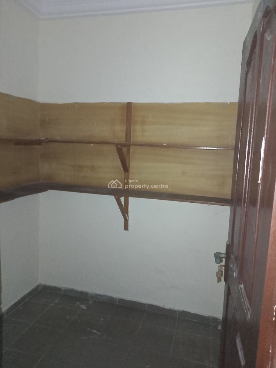 3 Bedroom Apartment Upstairs, Idado, Lekki, Lagos, Flat / Apartment for Rent