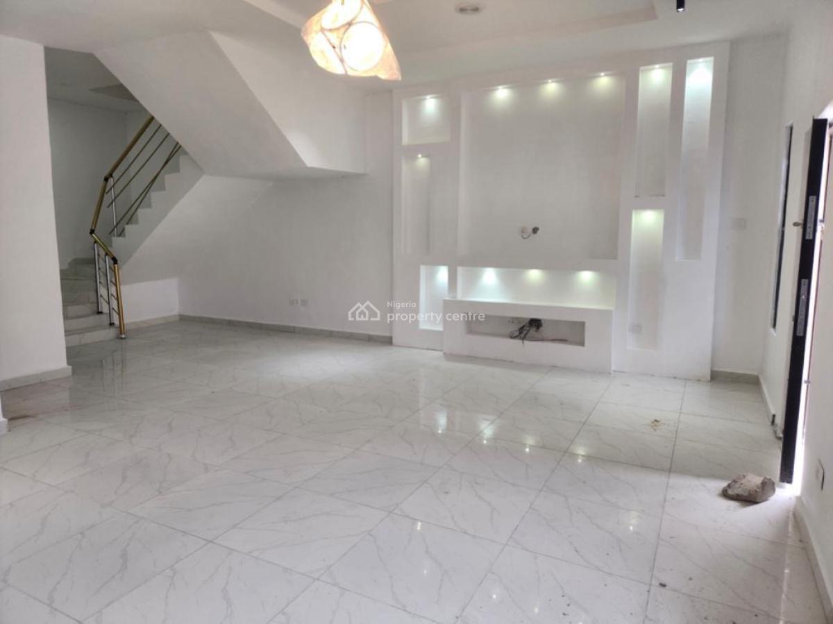3 Bedroom Terrace Duplex with Bq, Ologolo, Lekki, Lagos, Terraced Duplex for Sale