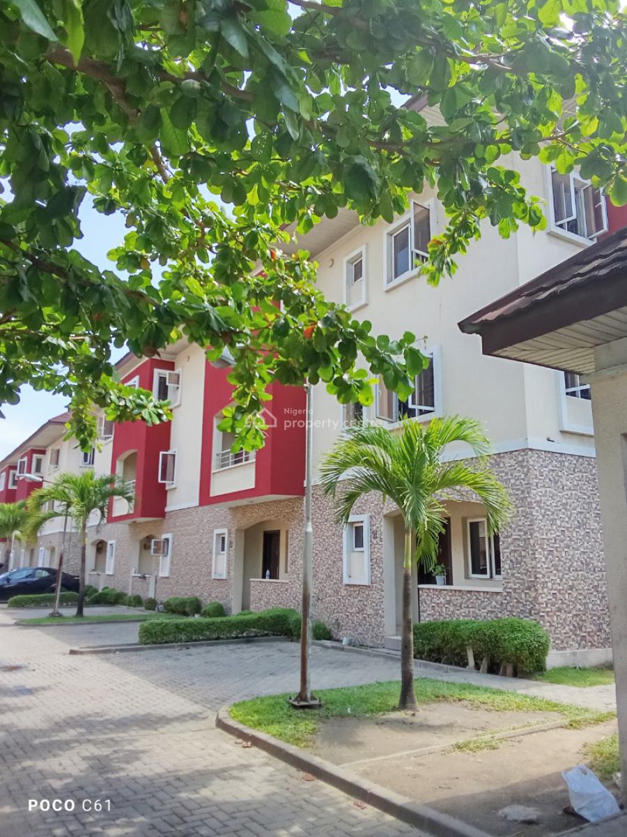 Fairly Used 4 Bedroom Terrace Duplex, Osapa, Lekki, Lagos, Terraced Duplex for Sale