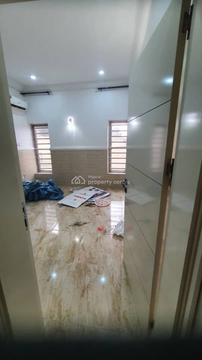 Massive Luxurious 3 Bedroom Flat, By Nicon Junction, Katampe (main), Katampe, Abuja, Flat / Apartment for Rent