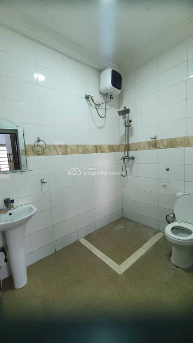 Massive Luxurious 3 Bedroom Flat, By Nicon Junction, Katampe (main), Katampe, Abuja, Flat / Apartment for Rent