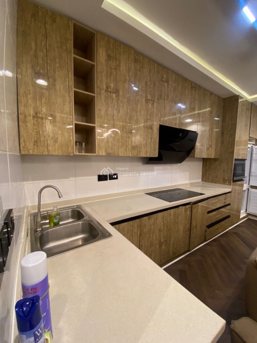 Bran New Furnished 2 Bedrooms Condo Apartments on 5th Floor, Lekki Phase 1, Lekki, Lagos, Flat / Apartment for Rent