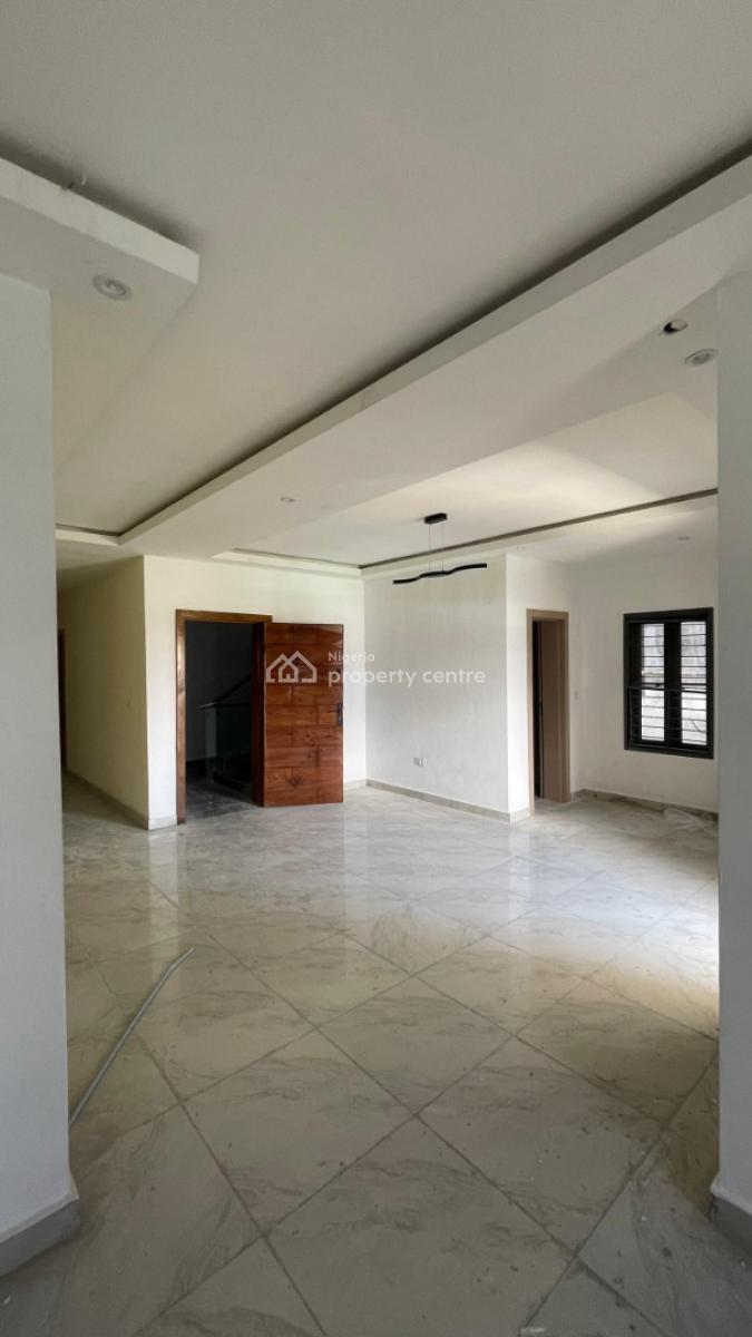 5 Bedroom Fully Detached Duplex with 2 Rooms Bq, Lekki Right By Pinnacle Filling Station, Lekki, Lagos, Detached Duplex for Rent