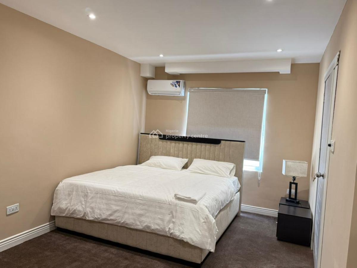Three Bedroom Apartment with Swimming Pool, Lekki Phase 1, Lekki, Lagos, Flat / Apartment Short Let