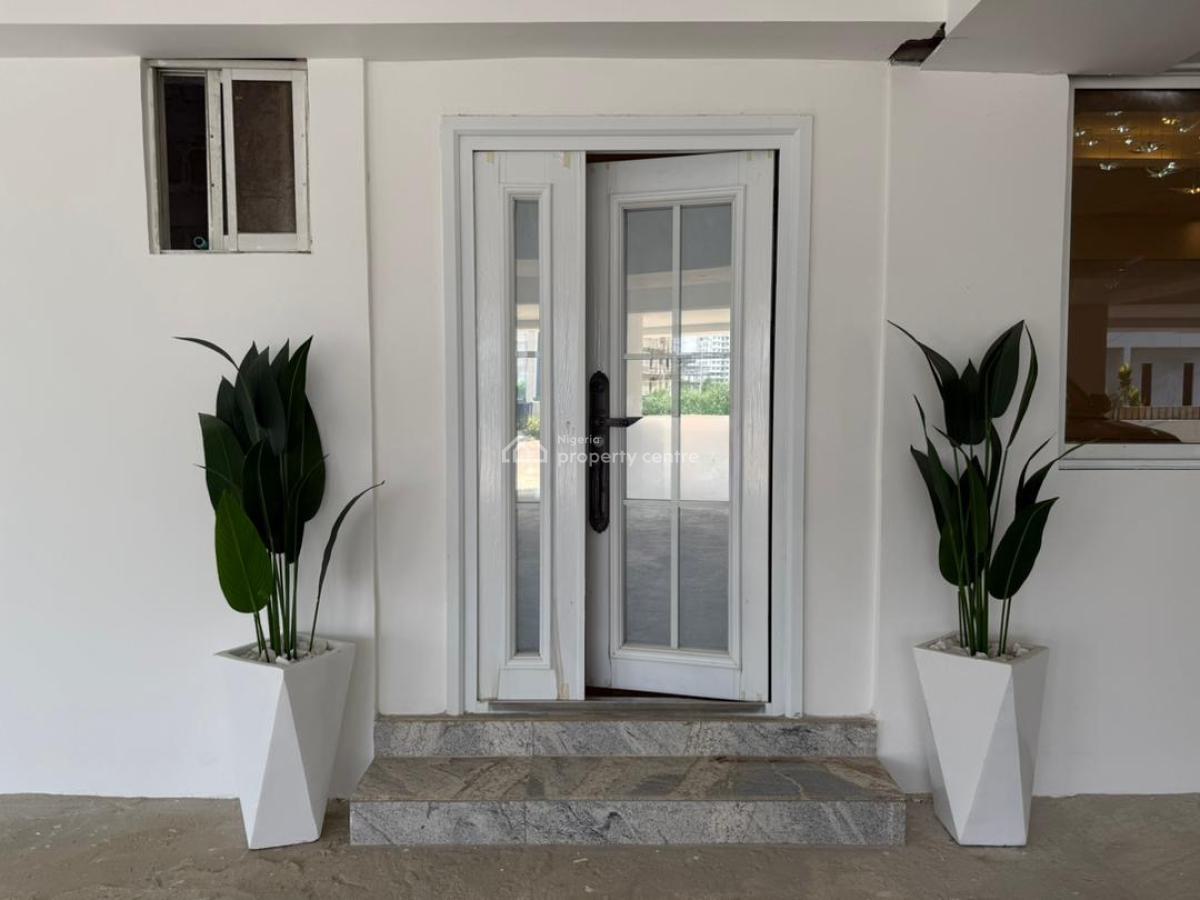 Three Bedroom Apartment with Swimming Pool, Lekki Phase 1, Lekki, Lagos, Flat / Apartment Short Let