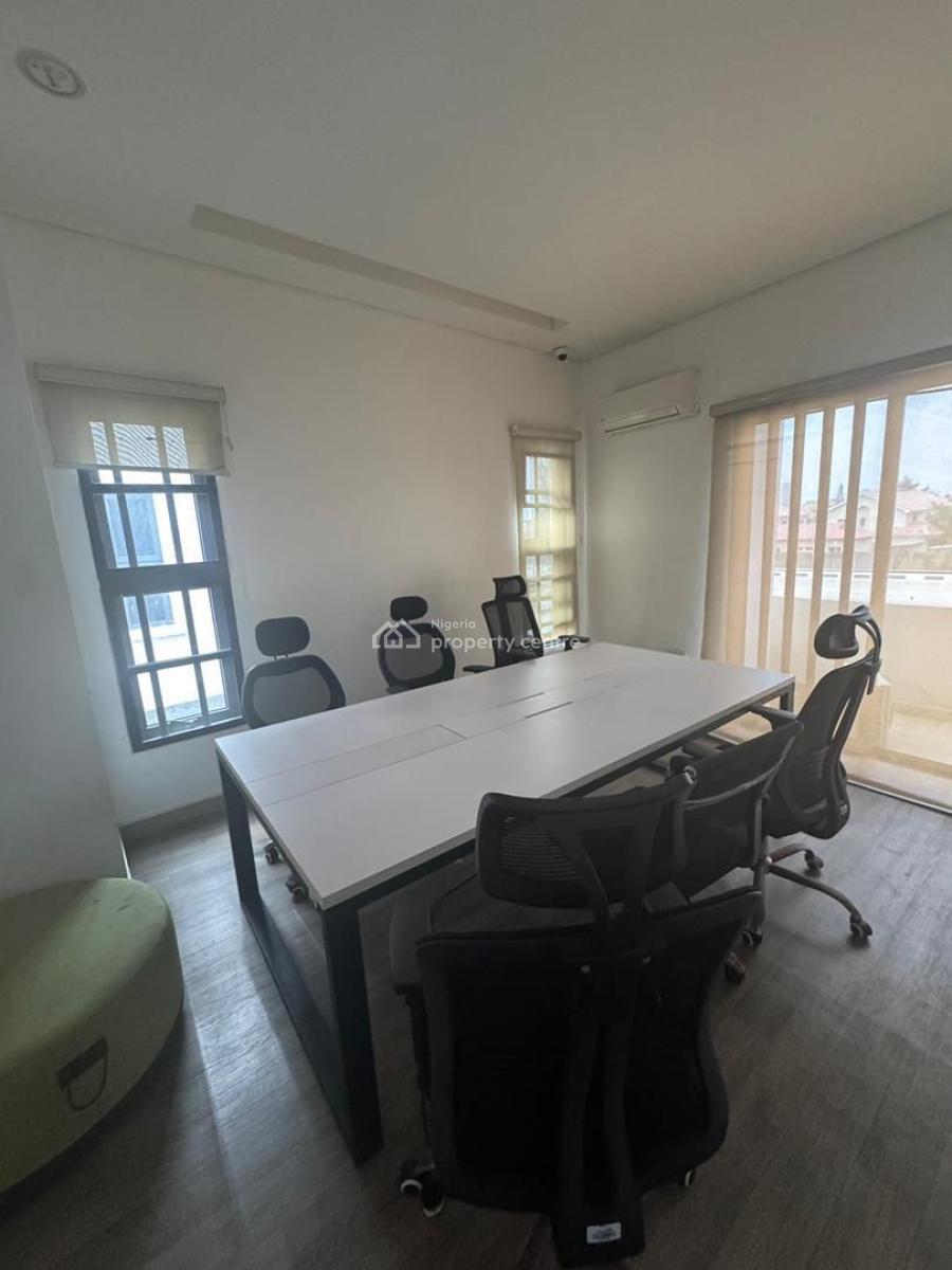 This  Beautifully Built 5 Bedroom Fully Detached Duplex with a Bq, Lekki Phase 1, Lekki, Lagos, Detached Duplex for Sale